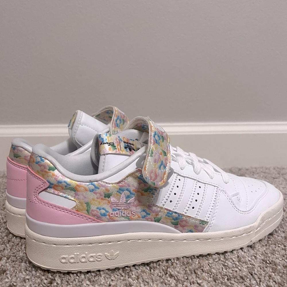 Disney Forum 84 Low Shoes